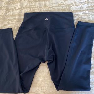 Lululemon WunderTrain 25in Navy size 6